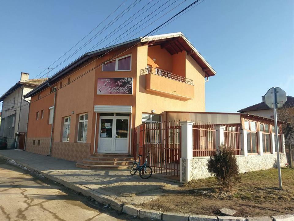 Стаи За Гости Елени Shiroki Dol Bagian luar foto